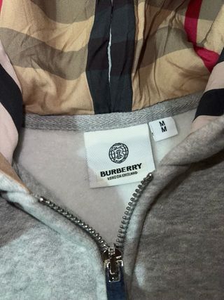Sudadera Burberry con capucha