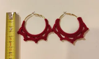 Pendientes Aro Dorado Bordado burdeos