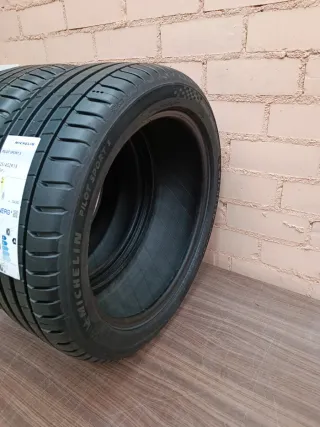 2 Neumáticos Michelin Pilot Sport 5 225/45 ZR18