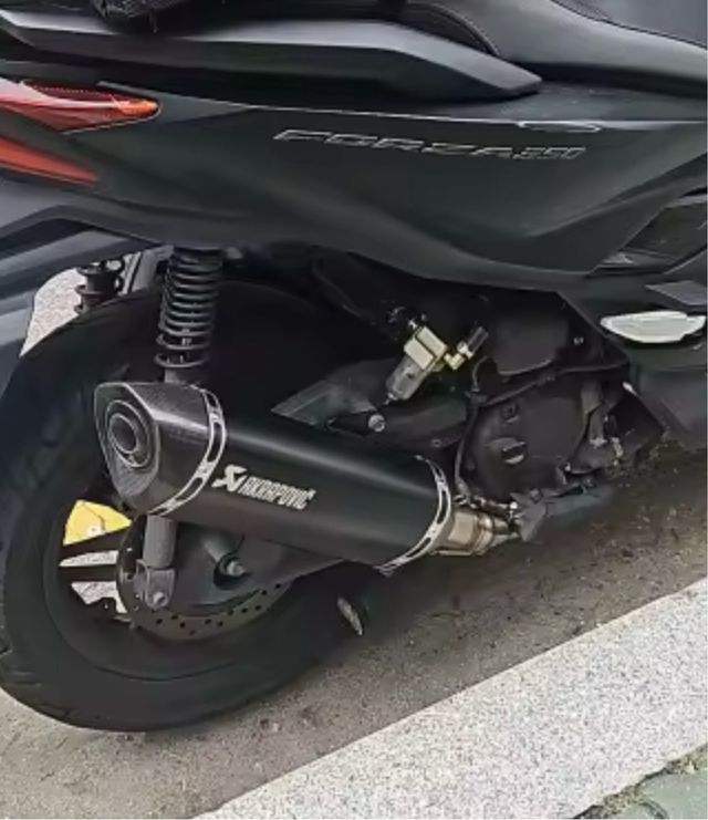 Escape Honda Forza 300/350 y adv