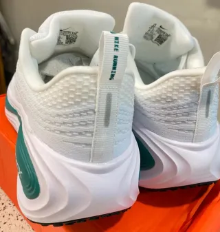 Nike Air Zoom Vomero Plus Talla 39 A Estrenar