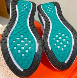 Nike Air Zoom Vomero Plus Talla 39 A Estrenar