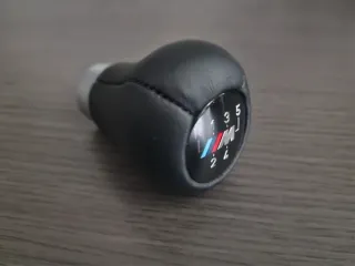 BMW POMO M PALANCA CAMBIOS LOGO 5 Velc