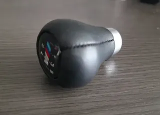 BMW POMO M PALANCA CAMBIOS LOGO 5 Velc