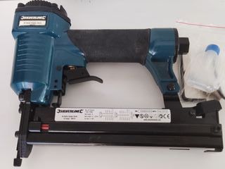 Grapadora Clavadora Neumática 32mm