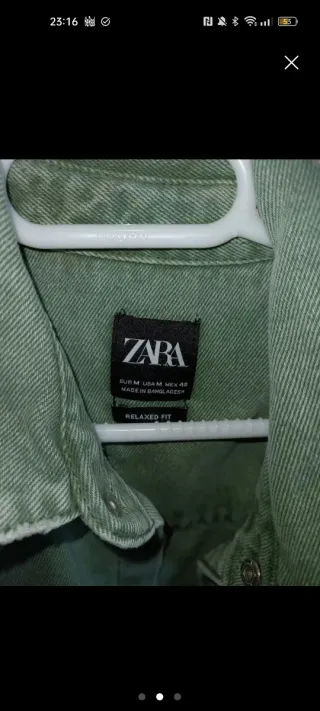 Chaqueta vaquera Zara verde