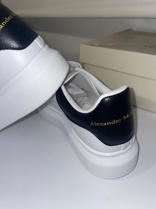 Alexander McQueen Zapatillas Blancas y Negras