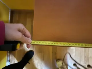 Mueble de habitación con cama y cajones