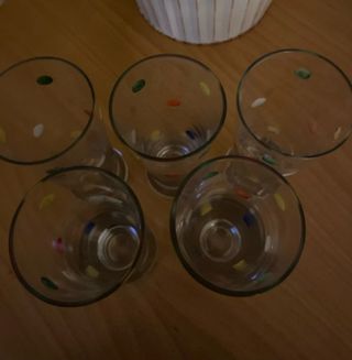 Juego de 5 vasos decorados