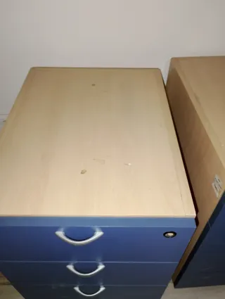 Cajonera de oficina azul