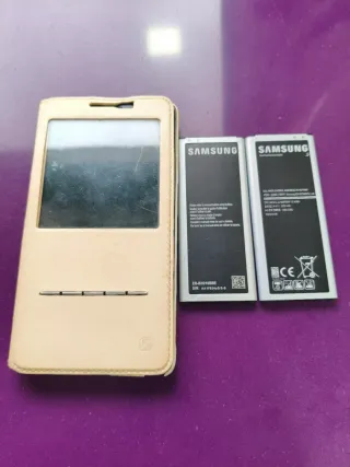 Samsung Galaxy Note 4 con accesorios