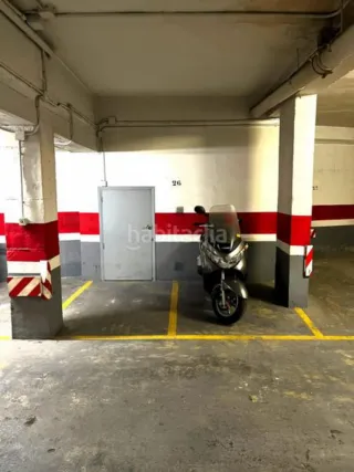 Plaza garaje para Moto 30€ mes tlf 610155602