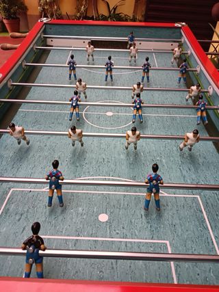 Futbolín profesional rojo y negro