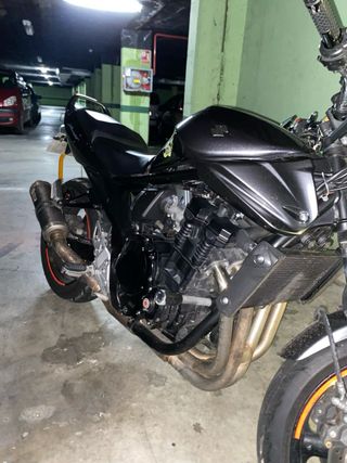 Suzuki GSF Bandit 650 - 2011 - A2