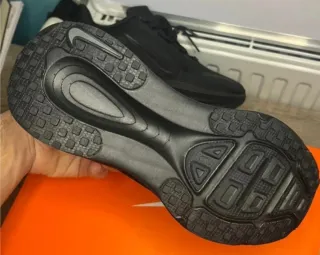 Nike Air Zoom Vomero 18 Tallas 38 y 43 A Estrenar