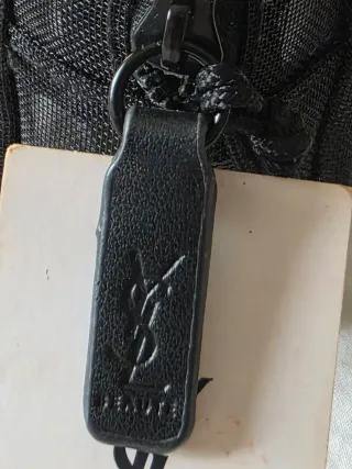 Borsa da toilette Yves Saint Laurent Nero