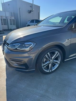 VW Golf R-Line 1.5TSi 150cv automatico