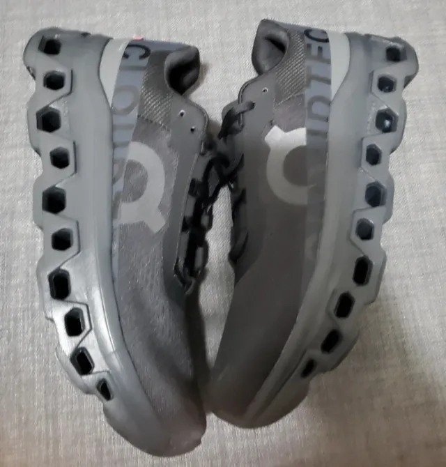 On Cloud Talla 43 Negro A Estrenar