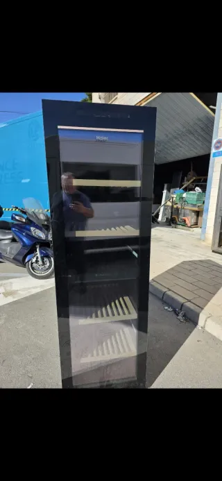 Vinoteca Haier HWS236GDEH1