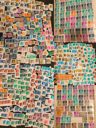 Lote Sellos (+1700)+ Álbum + Extras