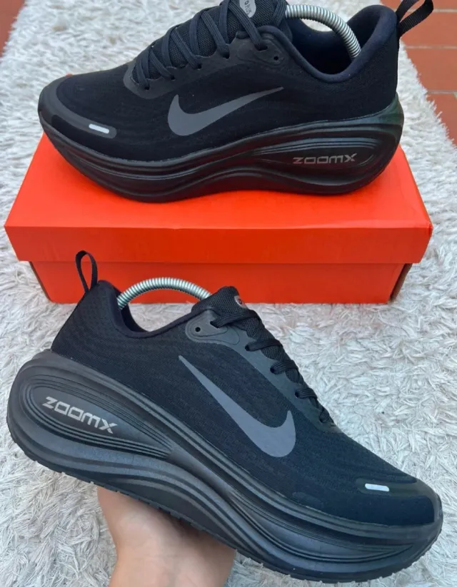 Nike Air Zoom Vomero Plus Talla 43 A Estrenar
