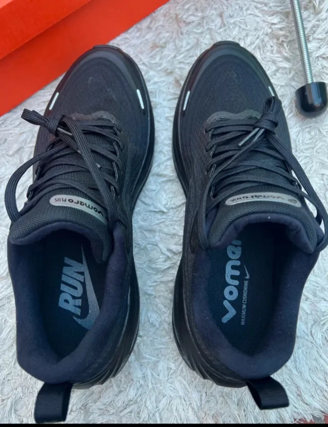 Nike Air Zoom Vomero Plus Talla 43 A Estrenar