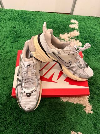 Nike V2K Run 43