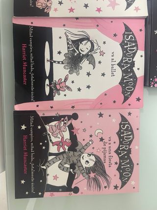 SE VENDE COLECCIÓN DE LIBROS DE ISADORA MOON