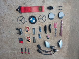 Insignias y Accesorios Coche
