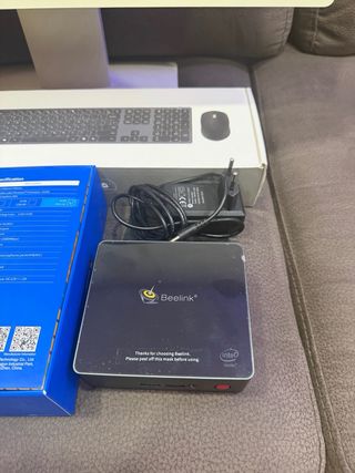 Mini PC + Monitor Fujitsu 24” + Teclado + Ratón