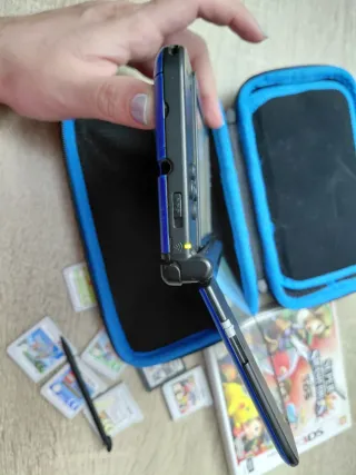 Nintendo 3DS XL + 7 Giochi + Custodia