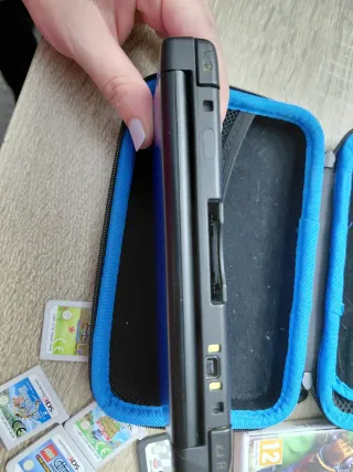 Nintendo 3DS XL + 7 Giochi + Custodia