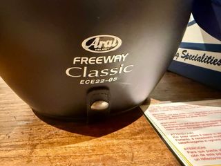 Capacete Arai Freeway Classic M