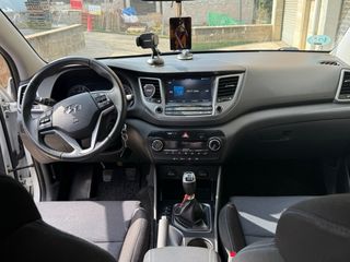 Hyundai Tucson 2017 Simpre en garaje