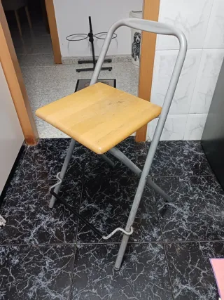 Taburete de cocina plegable madera y metal