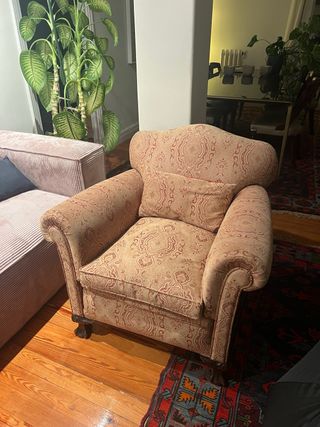 Poltrona vintage in tessuto e legno