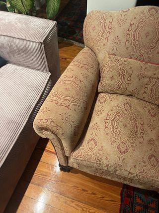 Poltrona vintage in tessuto e legno