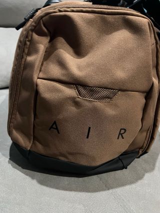 Macuto Bolsa de deporte Jordan marrón nueva