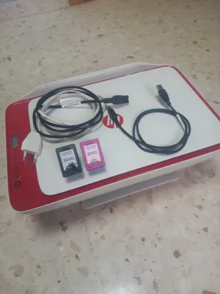 Impresora HP DeskJet 2633 Rosa y Blanca