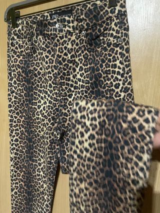Pantalone leopardo