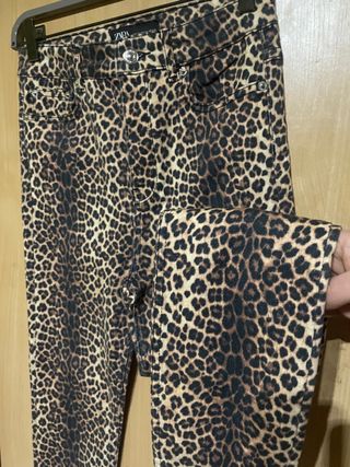 Pantalone leopardo