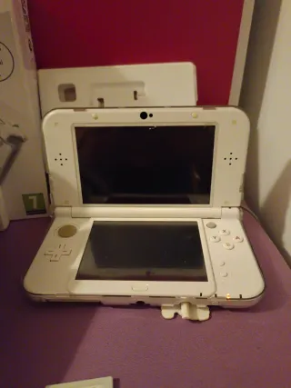 Nintendo 3DS XL Bianca + 5 Giochi