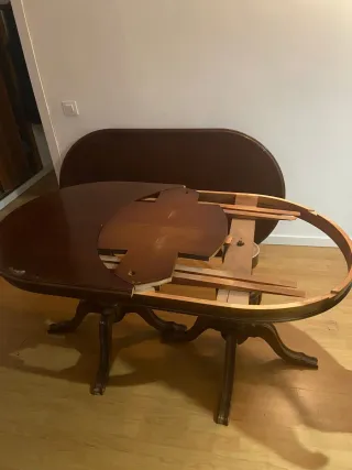 Mesa de comedor extensible de madera