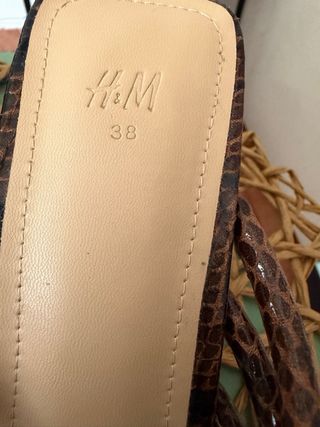 Sandalias tacón pitón marrón