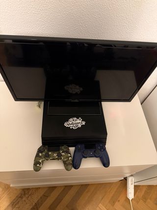 PS4 Pro 1TB + 2 Mandos + Tele