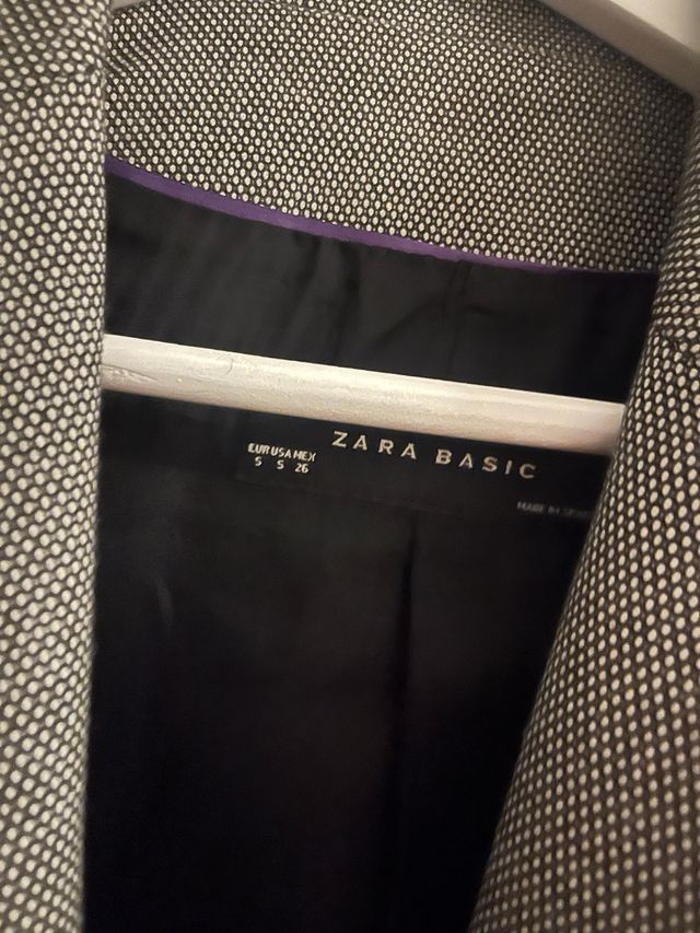 Blazer Zara Gris y Blanco Talla S