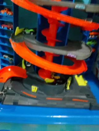 Parking Hot Wheels Mega Garage. Sin coches.