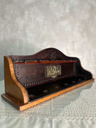 Porta bolígrafos/Pipera de madera con grabado