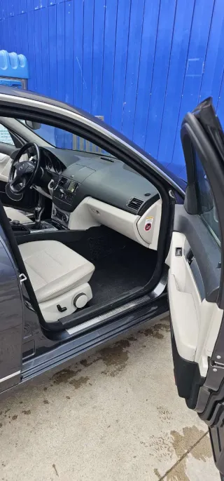 Mercedes-Benz c 200 cdi 2011