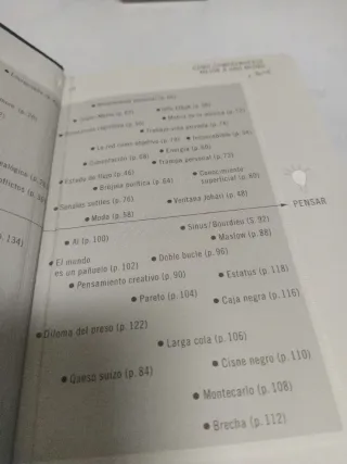 El pequeño libro de las grandes decisiones: 50 ...